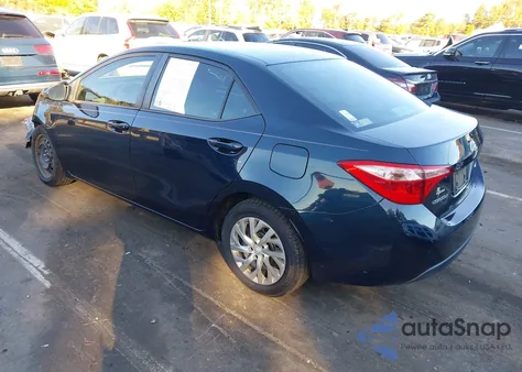 2019 Toyota Corolla Le z USA, uszkodzony, nr VIN 2T1BURHE2KC194704
